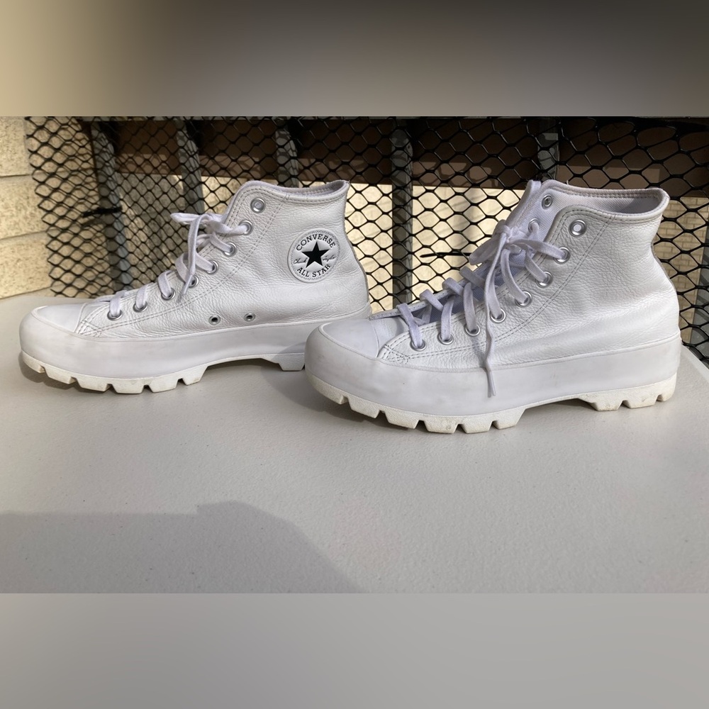 Converse Chuck Taylor White Leather Platform Lugged Sole High Top Sneakers Size9